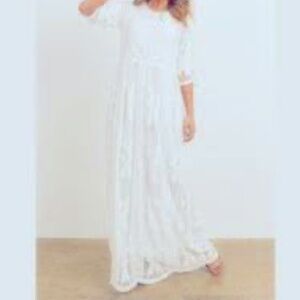 Breeze Ever Elegant White Lace Maxi Dress